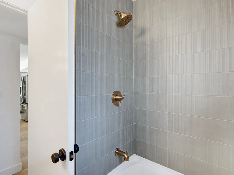 2514 N 60th Pl — Photo 26