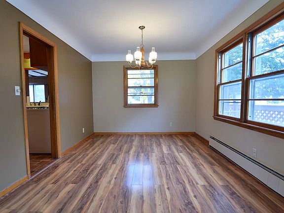 3rd image of 2800 Pahl Ave