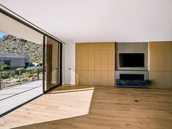 4th image of 4849 N Camelback Ridge Road #B201