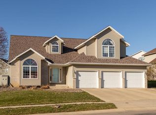 5073 Nicklaus Dr NW, Rochester, MN 55901