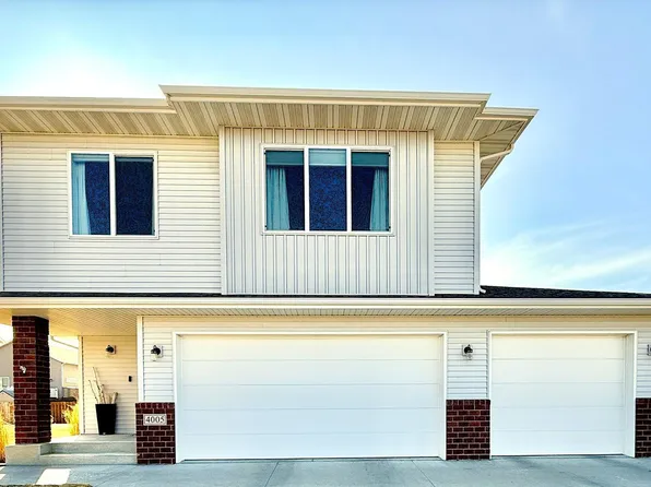 4005 10th St S, Moorhead, MN 56560