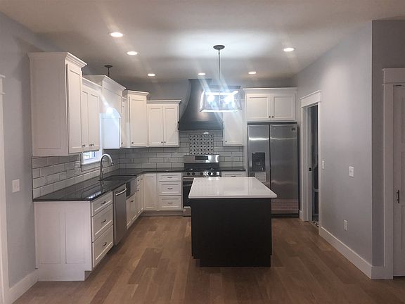 5th image of 1253 E Zinnia Dr
