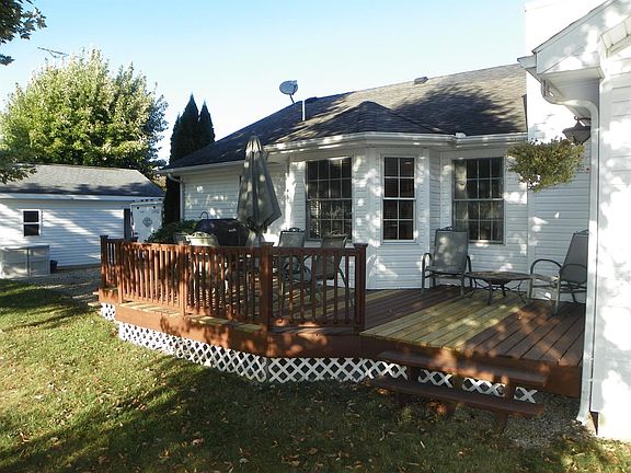5th image of 1025 E Hanson Dr