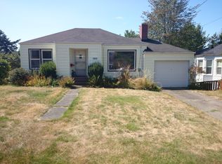 9829 40th Ave SW, Seattle, WA 98136