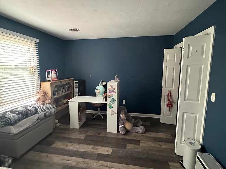 955 Pleasant St #13 — Photo 9