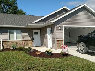 804 N Park Ln, Spring Valley, MN 55975