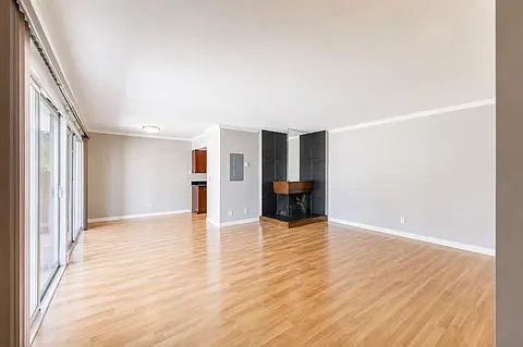 2nd image of 500 W Middlefield Rd APT 98