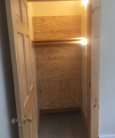 320 Sawyer St — Photo 9