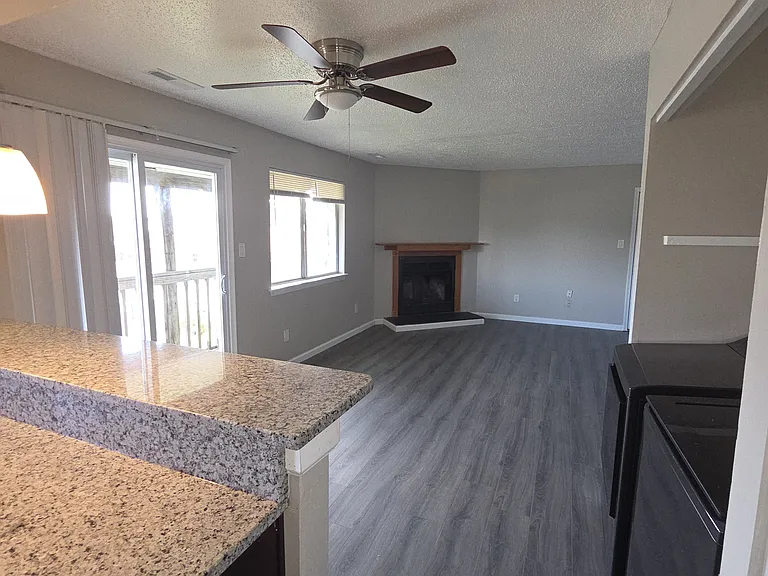 9520 4th Bay St #403 — Photo 16