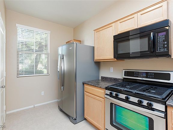 4th image of 10809 Pearl River Ave