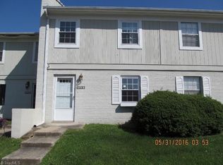 5711 E Bramblegate Rd, Greensboro, NC 27409