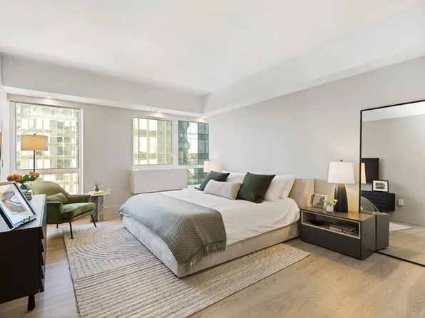 440 Kent Avenue image 10 of 15