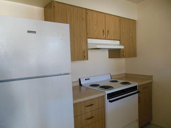 4th image of 10553 W Coggins Dr