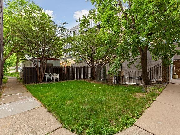 4th image of 2610 Garfield Ave APT 210