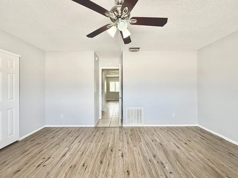 4729 39th Ave N #206 — Photo 14