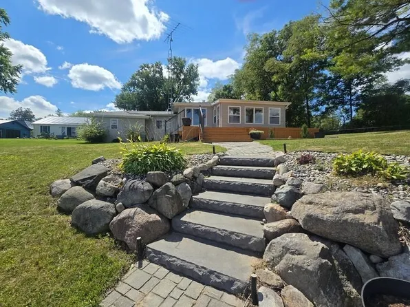 344 W Brown St, Beaverton, MI 48612