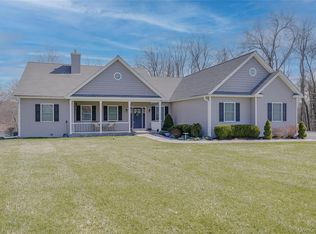 23 Swan Holw, New Windsor, NY 12553