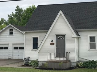 7246 Boston State Rd, Hamburg, NY 14075