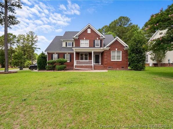 248 Skipping Water Dr, Spring Lake, NC 28390