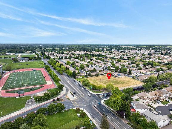 2nd image of Bond Rd