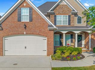 1213 Whisper Trace Ln, Knoxville, TN 37919