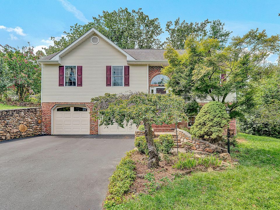1st image of 5516 Warwood Dr