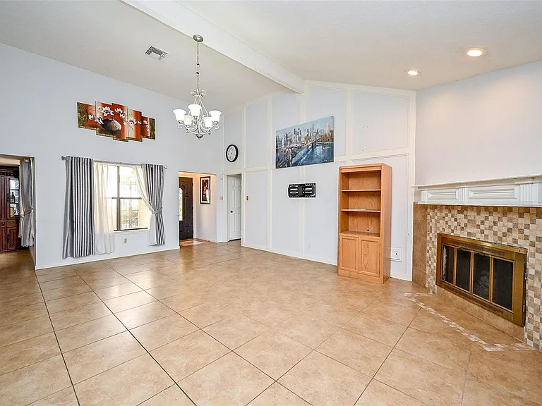 14431 Royal Hill Dr — Photo 7