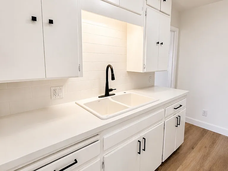 514 Water St — Photo 3