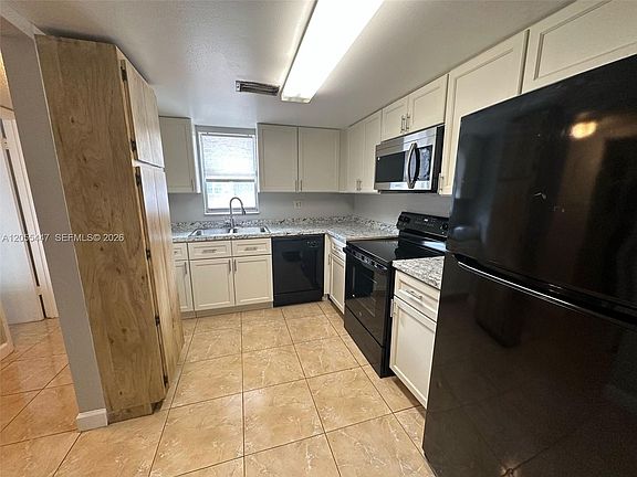 3rd image of 4159 SW 66th Ln #120