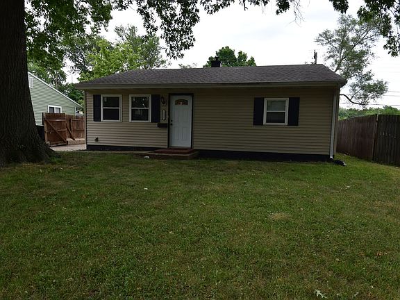 2nd image of 1332 Browne Ln