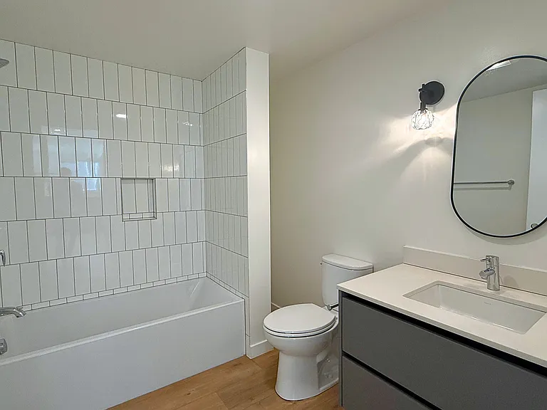 1422 Tamarind Ave — Photo 47