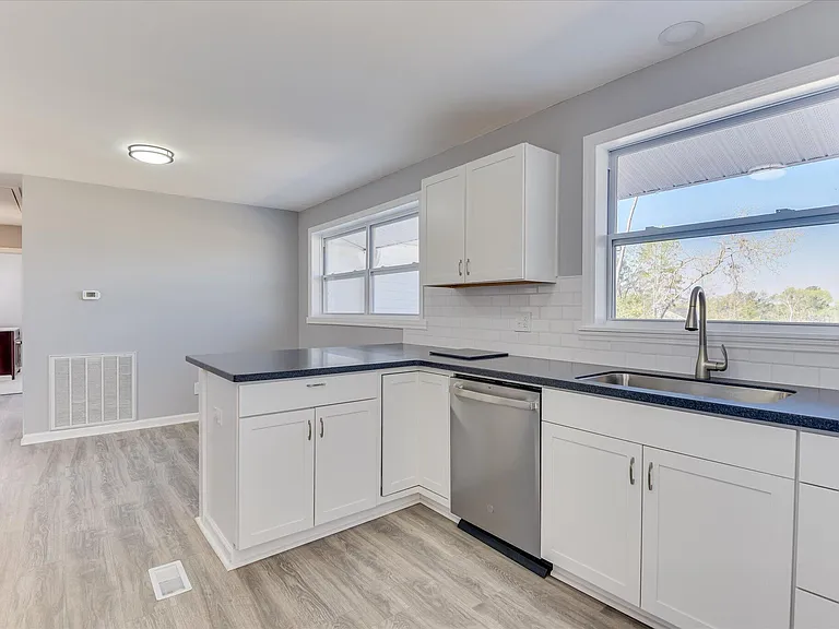 2202 Vireo Dr — Photo 15