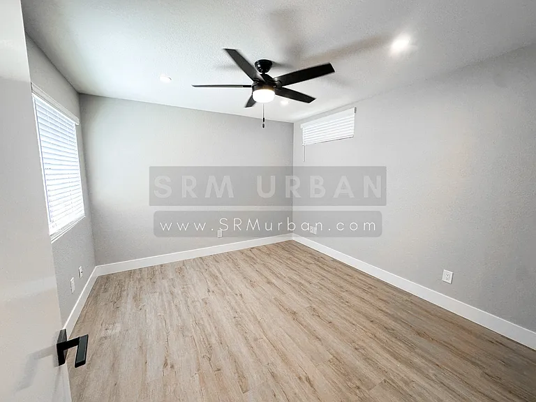 4742 Seminole Dr #2 — Photo 27