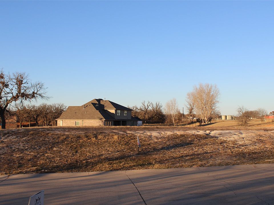 1st image of 117 Hertiage Dr