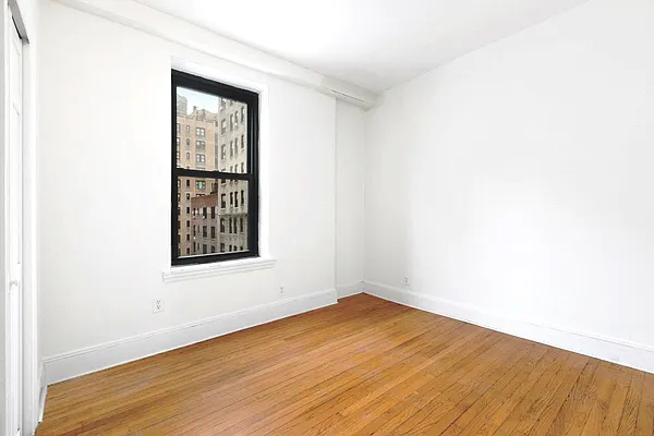 Rented by Citi Habitats | media 22