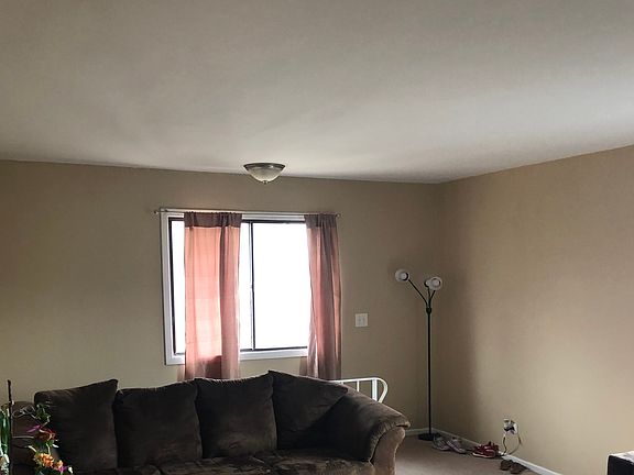 2nd image of 1525 Sacramento Dr #1525