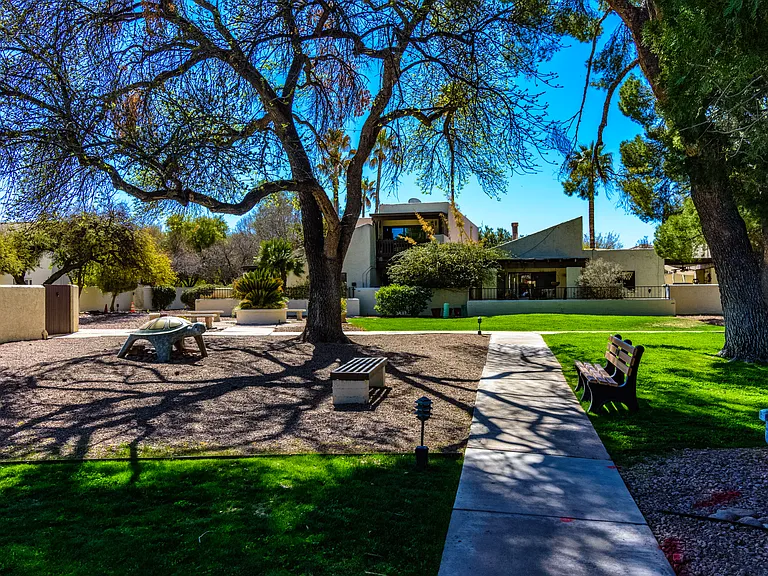 7230 E Onda Cir — Photo 38