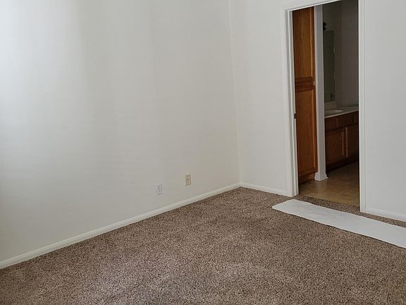 4th image of 2003 Artesia Blvd #10