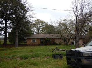 204 County Road 1250, Fairfield, TX 75840