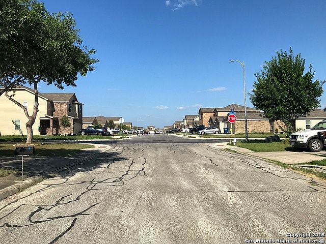 2nd image of 5967 Pleasant Lk