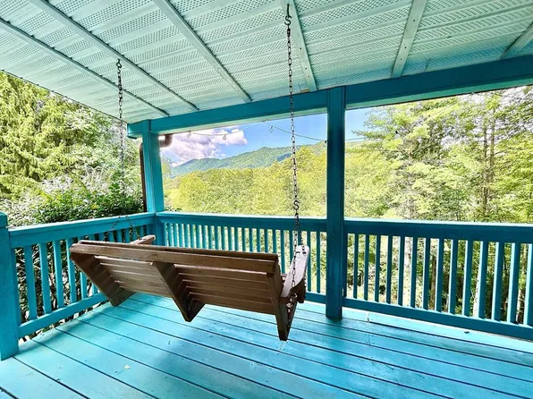 245 Tuskeegee Cir, Robbinsville, NC 28771