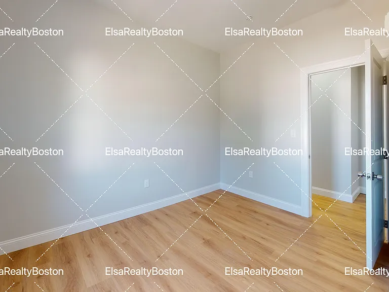 35 Francis St #2R — Photo 10