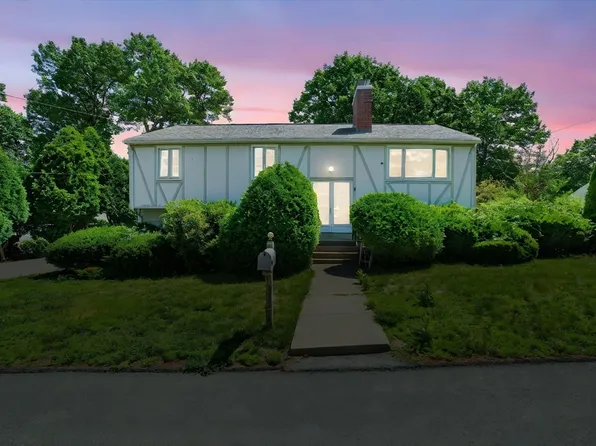 28 Howard Ave, Randolph, MA 02368