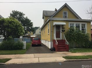 61 Thornal St, Carteret, NJ 07008