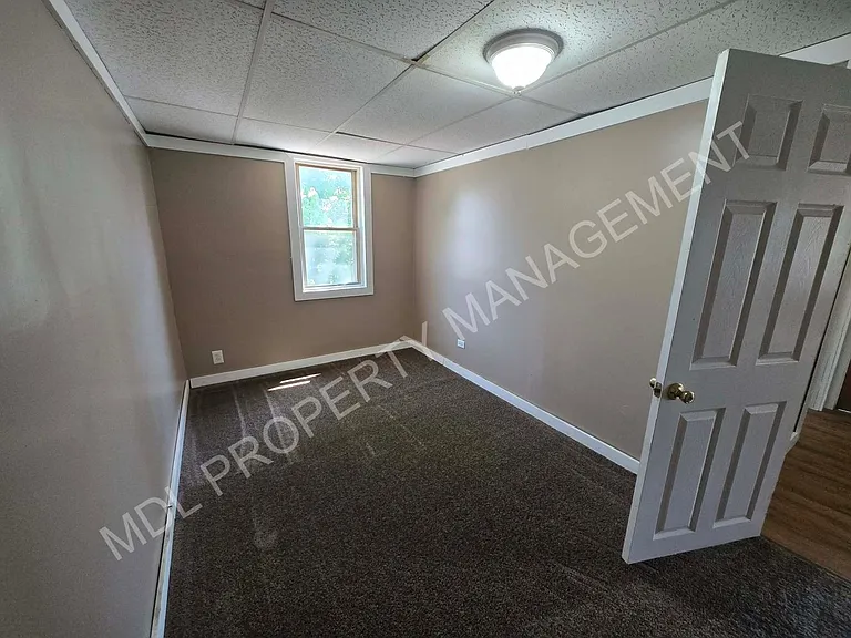 401 Litchfield — Photo 7