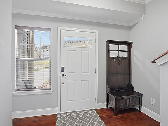 4th image of 330 Stonecrest Way