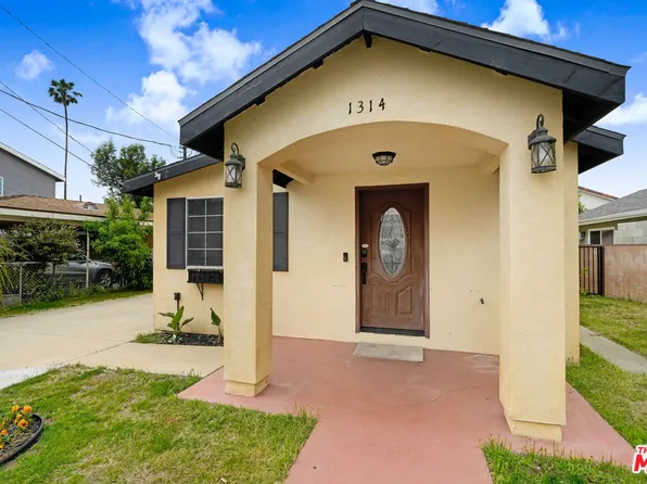 1314 Omelveny Ave, San Fernando, CA 91340