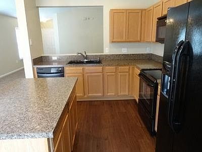 3rd image of 76010 Deerwood Dr