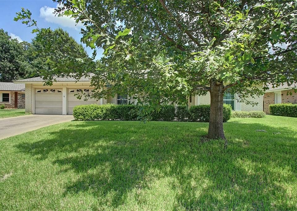 1st image of 2602 Vanessa Cir