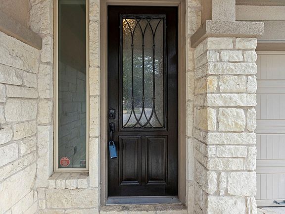 3rd image of 205 Cherokee Rose Cir